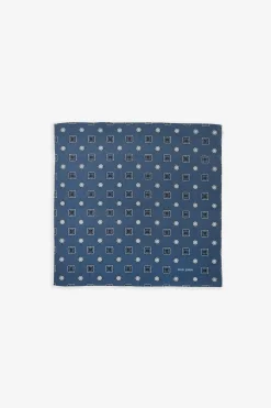 Blue geometric pattern pocket square