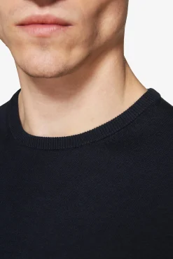 Blue knit t-shirt