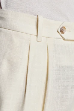 Butter linen blend Bermuda shorts with pleats