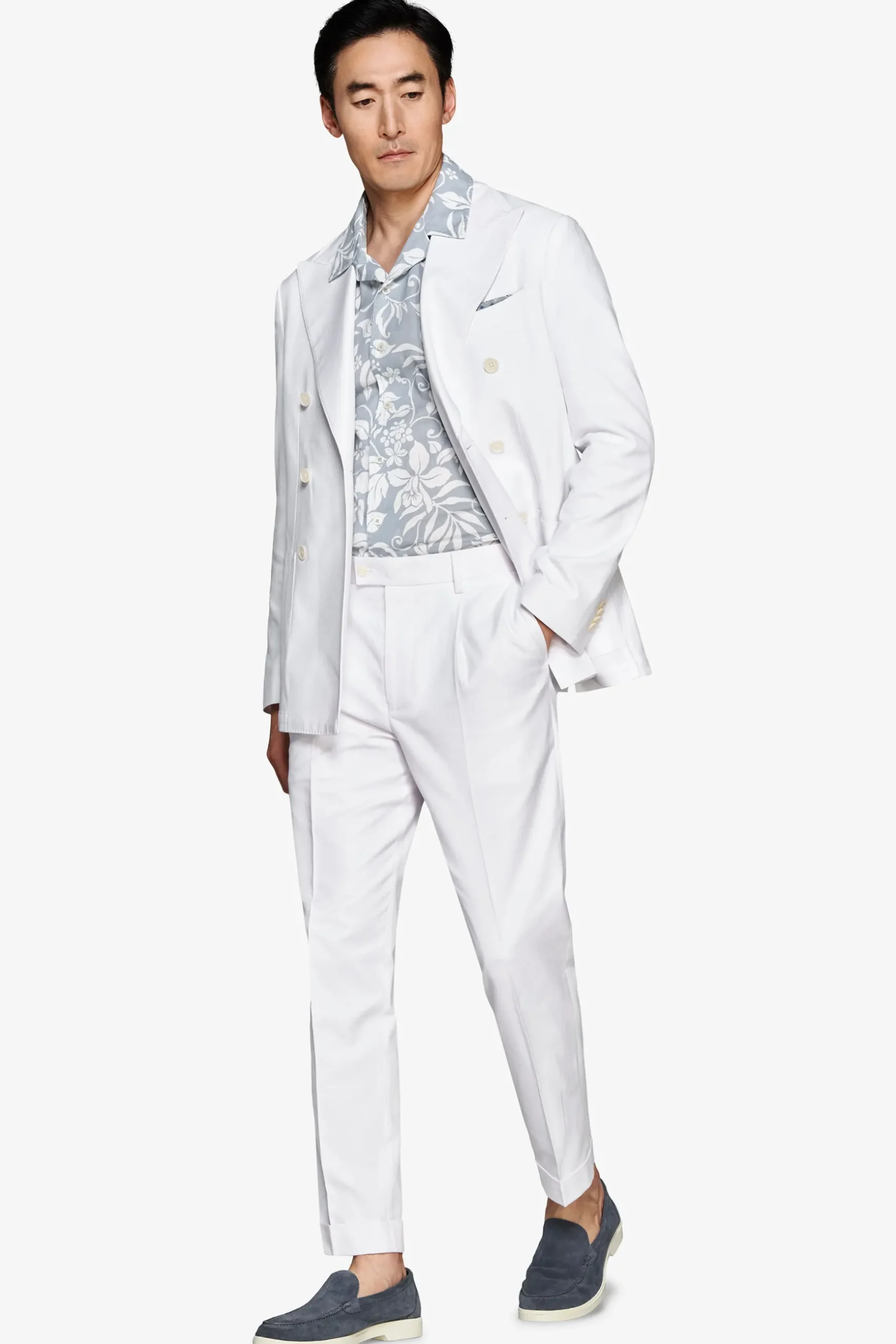 White double-breasted relaxed blazer