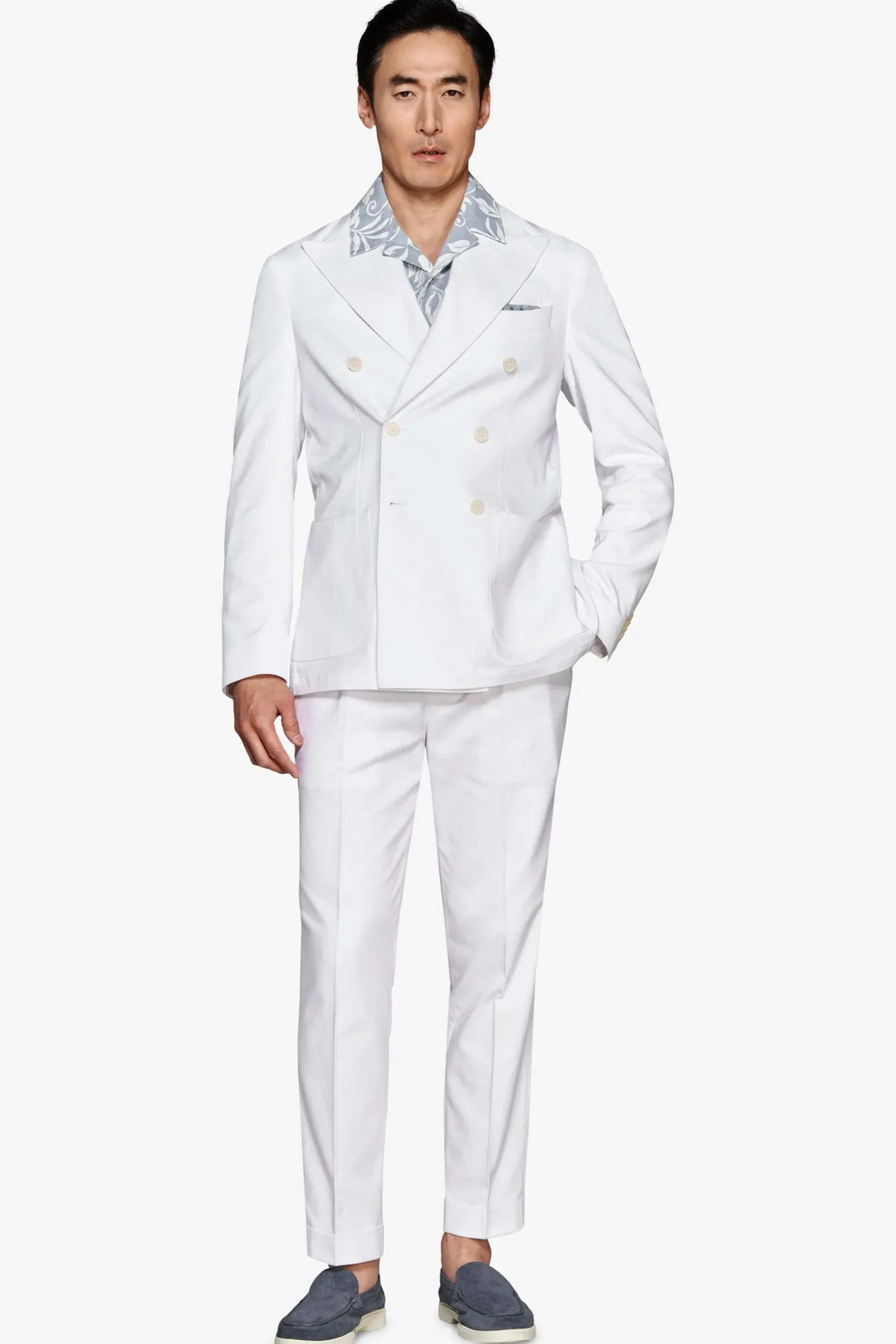 White double-breasted relaxed blazer