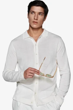 White knit shirt